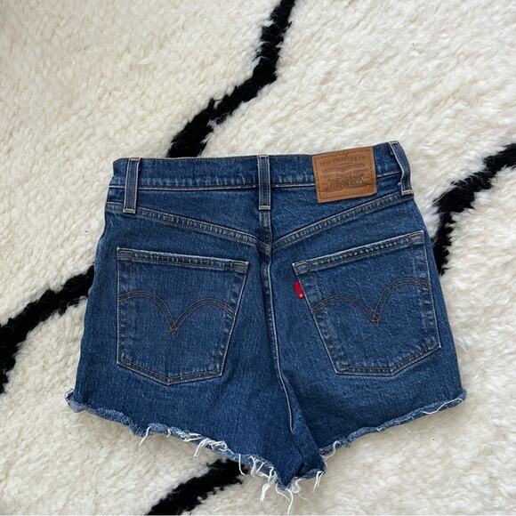 Levi's Ribcage High Rise Denim Shorts in Charleston Chill - Picture 6 of 8